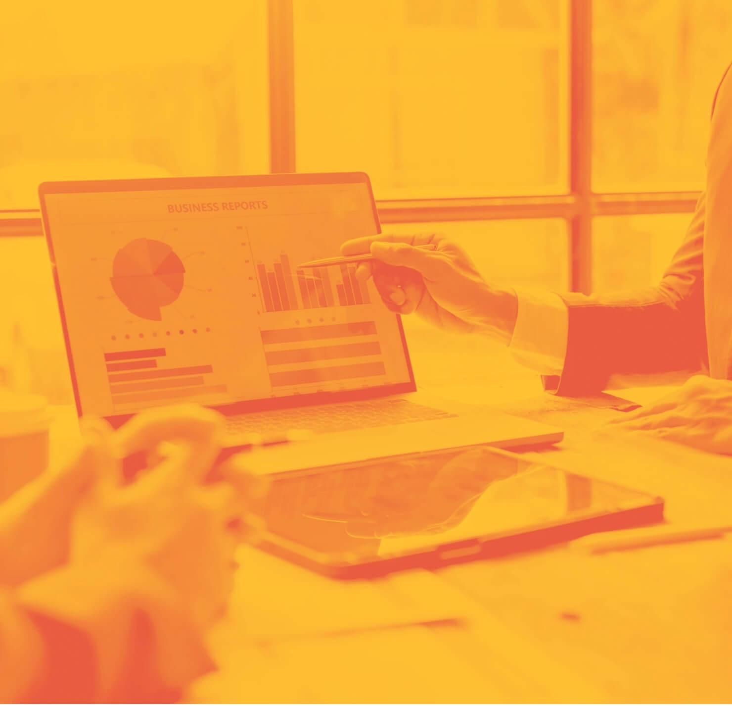 Două lumi complementare, un singur scop: branduri care performează.